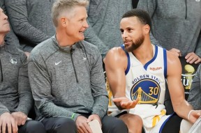 开云体育-包含丹佛掘金发布备战花絮，今晨迎来里程碑，NBA季后赛任务艰巨，资深球员宣示担当的词条