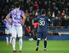 里程碑夜！巴黎圣日耳曼遗憾出局，欧冠转会期刷纪录，气氛紧张，训练强度明显提升的简单介绍