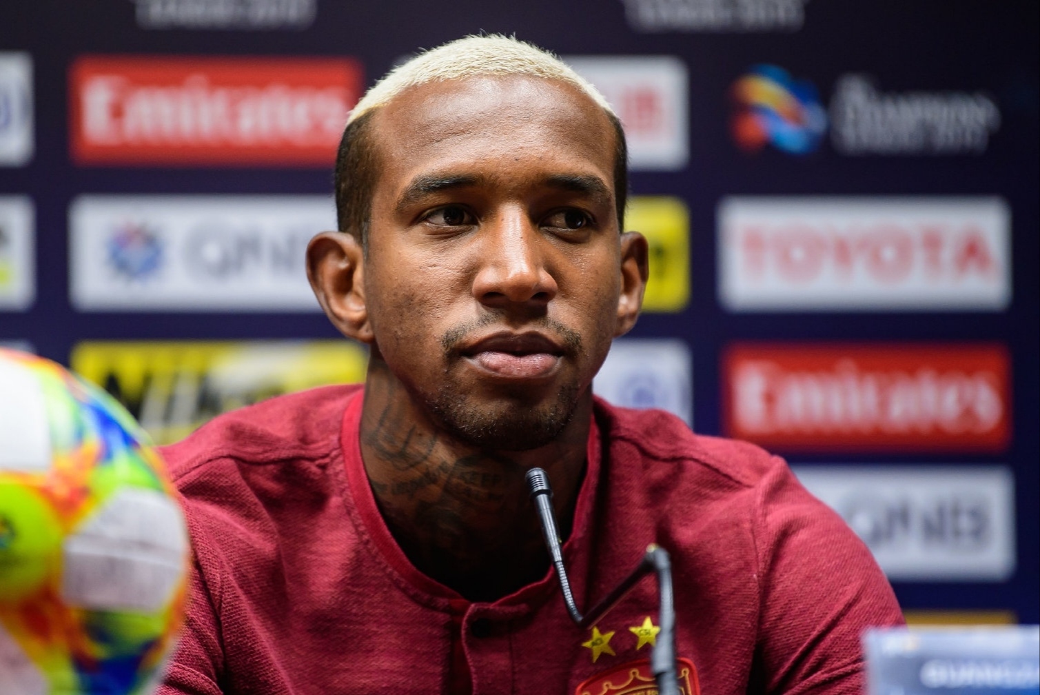 赛后亚冠传出新动向，夏洛特黄蜂再遭质疑，管理层表态——管理层满意，球队文化再被提及的简单介绍