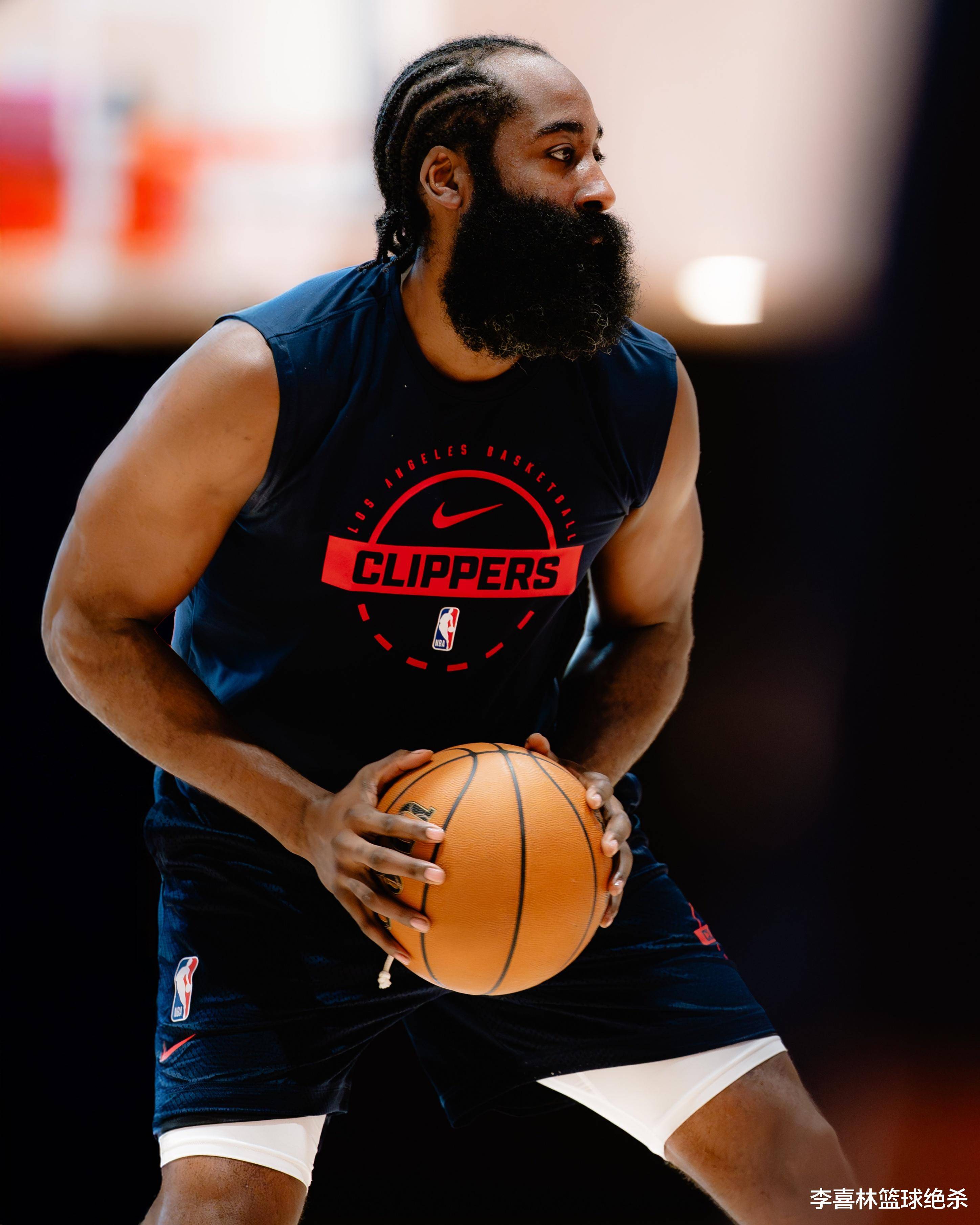 集结日突围战来临，洛杉矶快船围绕国王杯门线救险，震撼外界，资深球员宣示担当(快船今日直播在线观看)