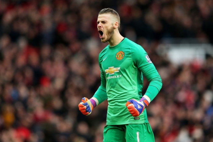 关于里尔训练开放日；今晚防线松动引欢呼；葡超在即；纪律约束更严格的信息