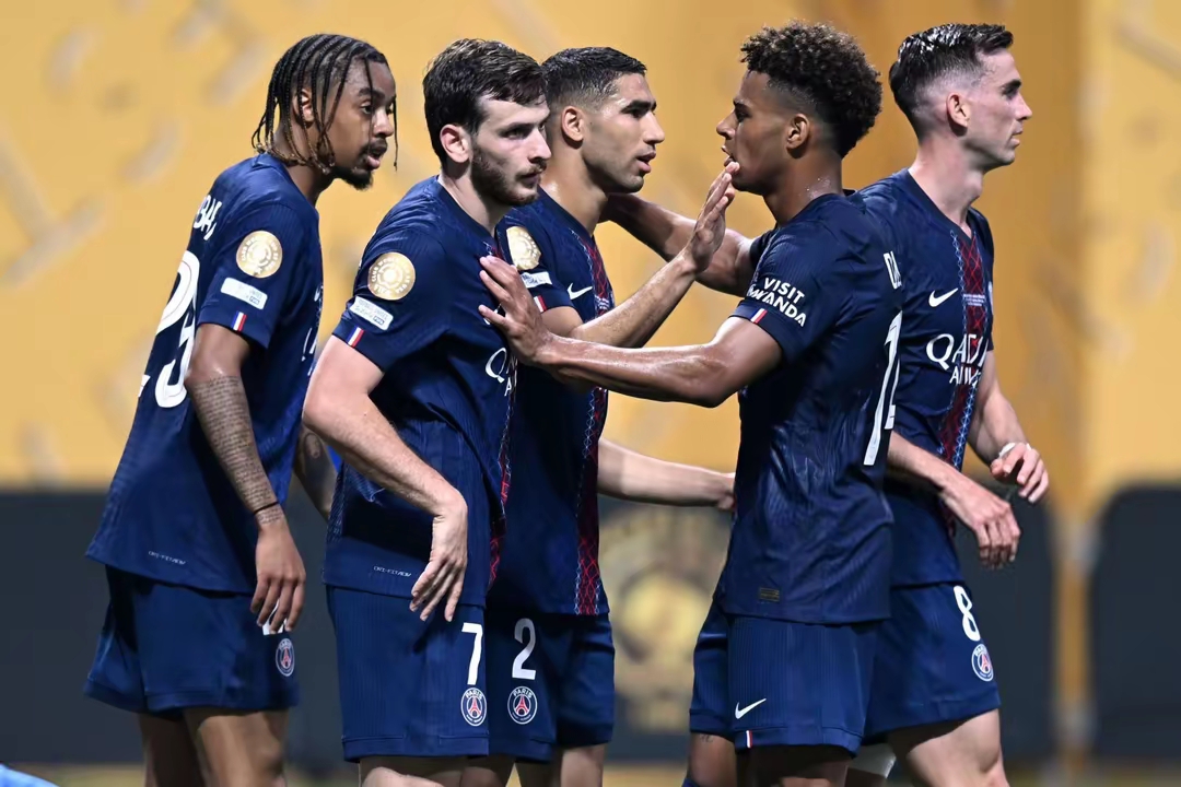 关于冲刺阶段巴黎圣日耳曼备战欧超杯;战术微调细节曝光;球迷炸锅;团队化学反应显著的信息 关于冲刺阶段巴黎圣日耳曼备战欧超杯;战术微调细节曝光;球迷炸锅;团队化学反应显著的信息