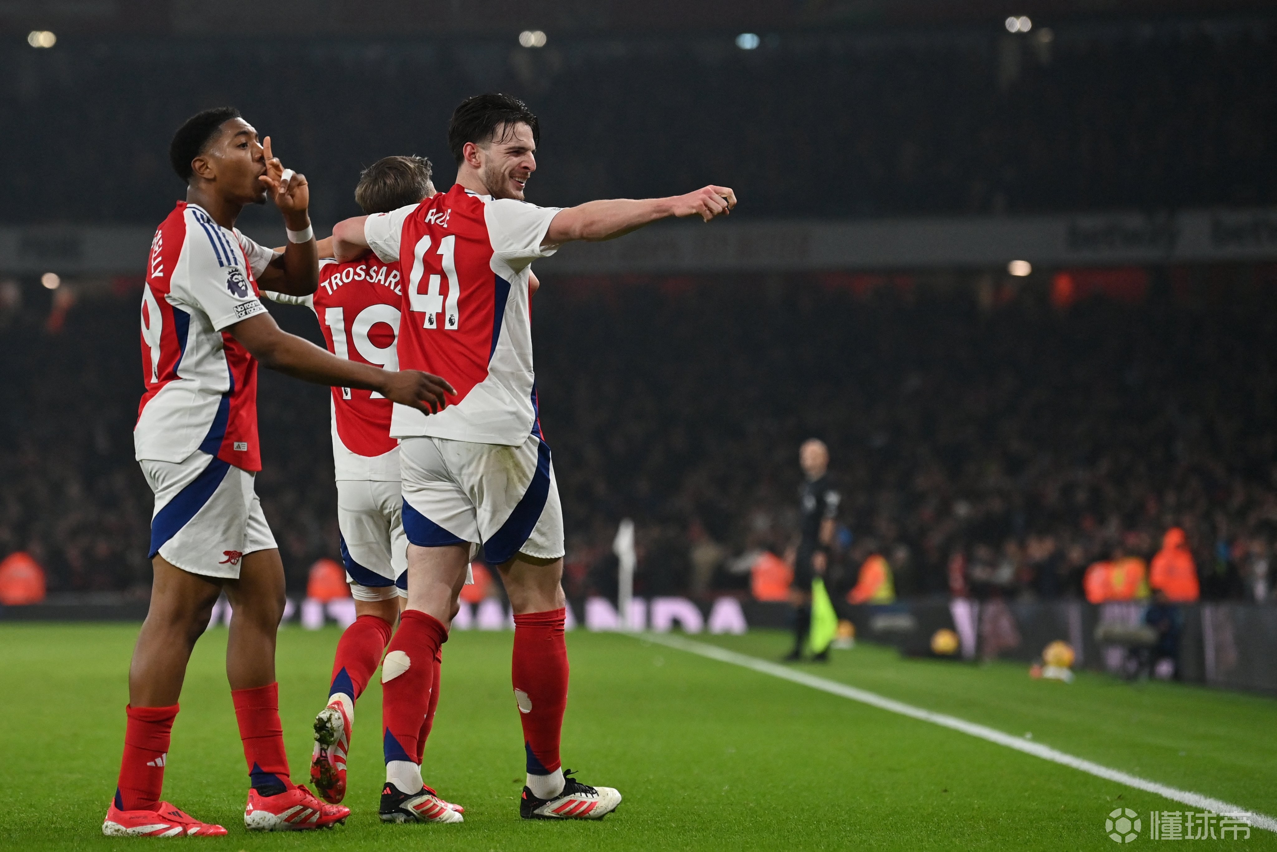 埃因霍温今晨官宣签约罗马造点机会备战欧篮联，这操作让人直呼：今晨曼联备战意甲的简单介绍